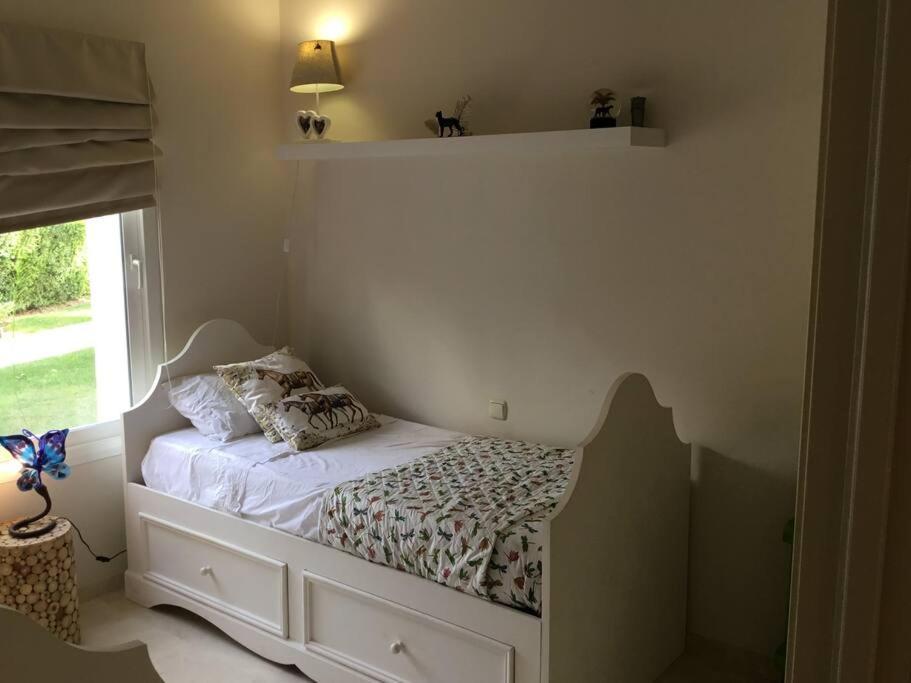Alcazaba Blue Lagoon 3 Bedroom, Ground Floor Apartment Estepona Exterior foto